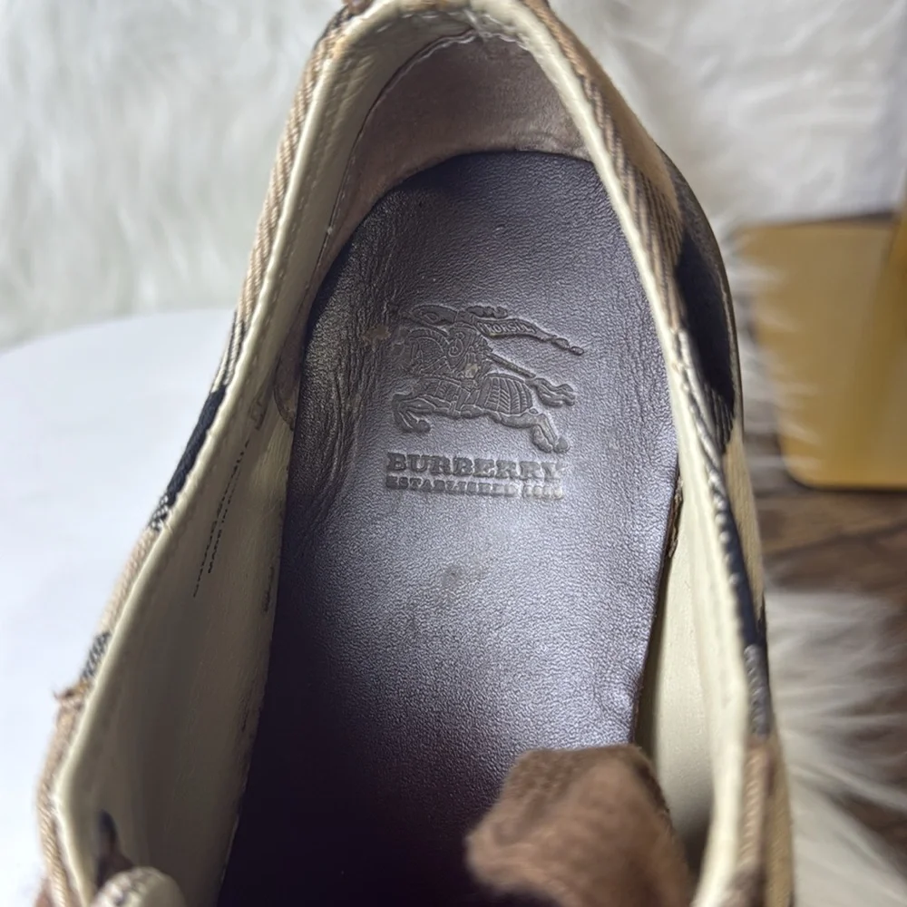 Size 7 (37) Women’s Burberry Sneakers